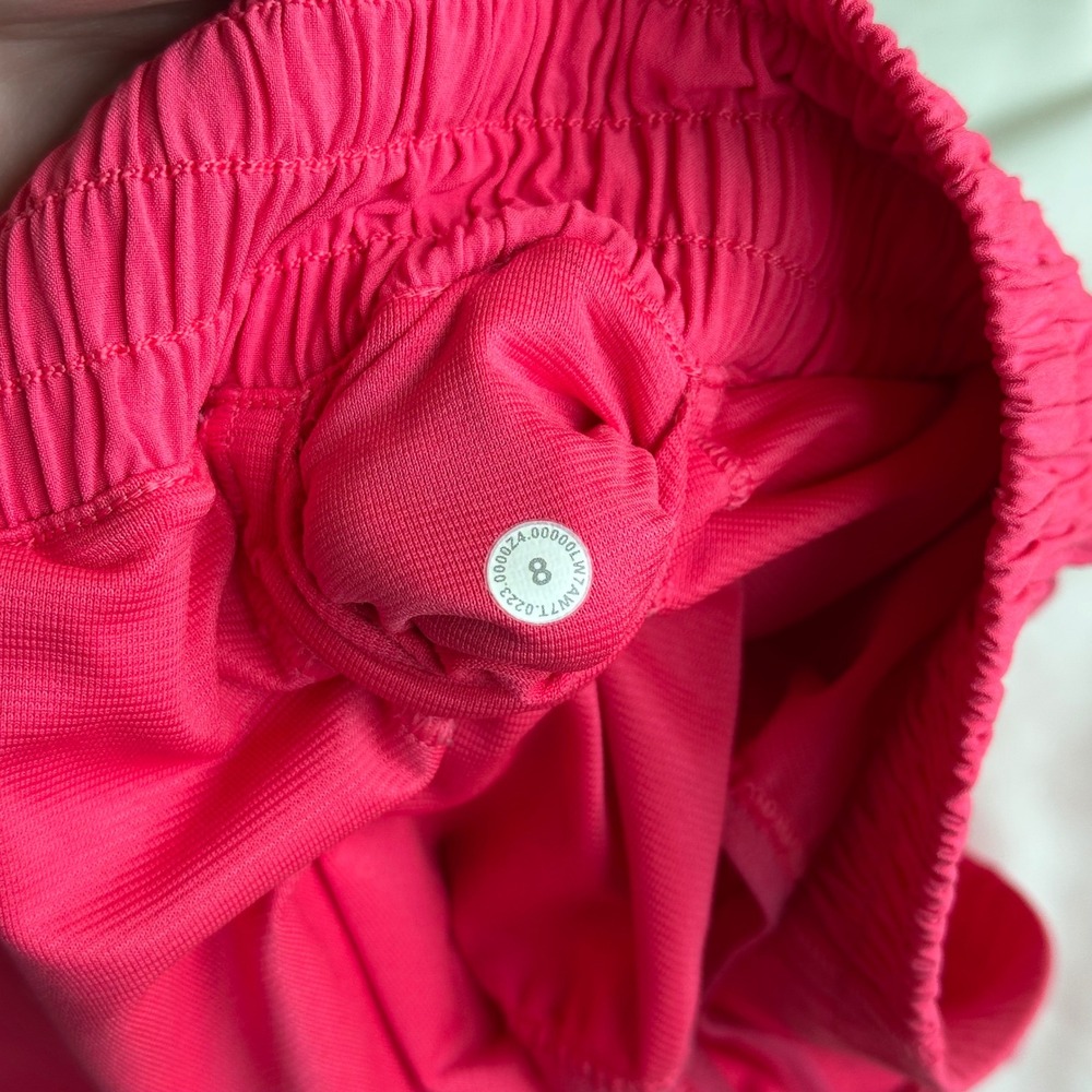 Lululemon Hotty Hot Shorts Size 8 Pink Running Athletic 4" Lined Gym - Picture 4 of 6